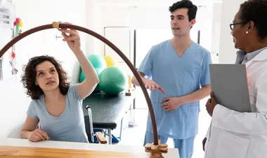 کاردرمانی بیماران ام اس | مزایای کار درمانی ام اس